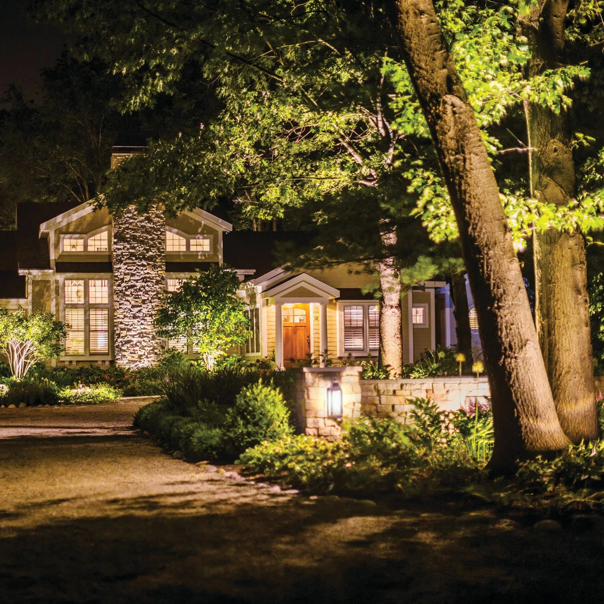 Landscape Lighting – Emily Cooper Gardening